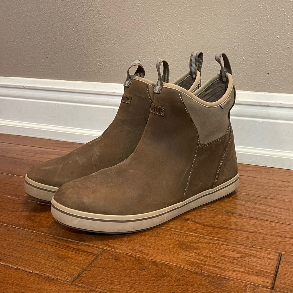 Xtratuf Men’s Leather Waterproof Boots